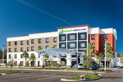 Holiday Inn Express  Suites Lakeland South an IHG Hotel Lakeland Florida