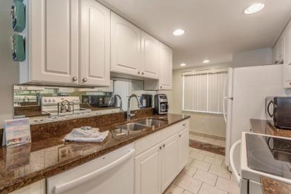 510 Madeira Norte Condo - image 5
