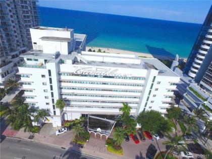 miamiBeachFront with Pool WIFI  Cheap parking Florida