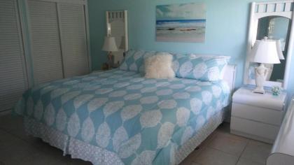 Aqua Mar Condos - image 2