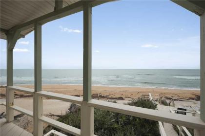 Oasis Beach House 2 Bedrooms Sleeps 6 Beach Front HDTV WiFi