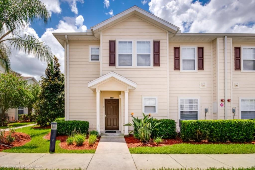 Imagine You and Your Family Renting this 5 Star Home on Lucaya Village Resort Orlando Townhome 2671 - image 5