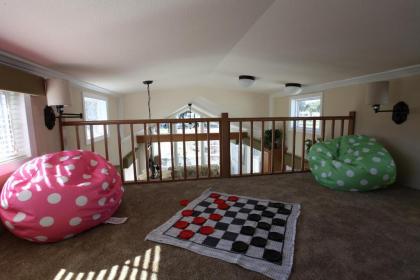 Sherwood Forest Premium Loft Cottage 13 Kissimmee Florida