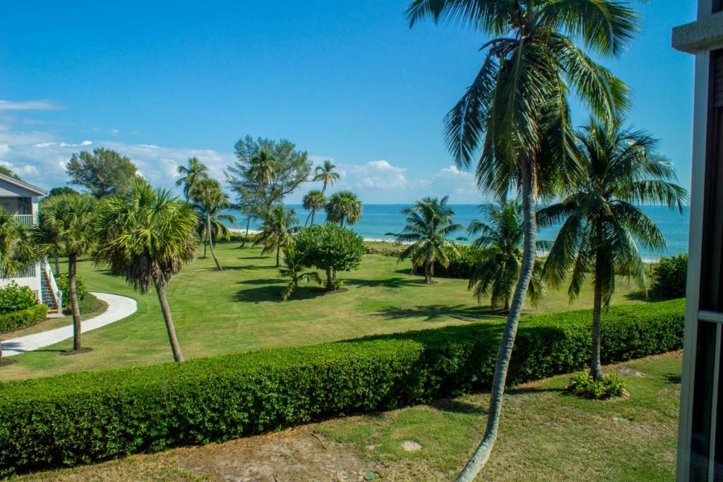 Island Beach Club #330E - main image