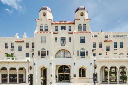 Aparthotels in Palm Beach Florida
