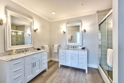 Bologna Golf Condo in the Lely Resort - image 5