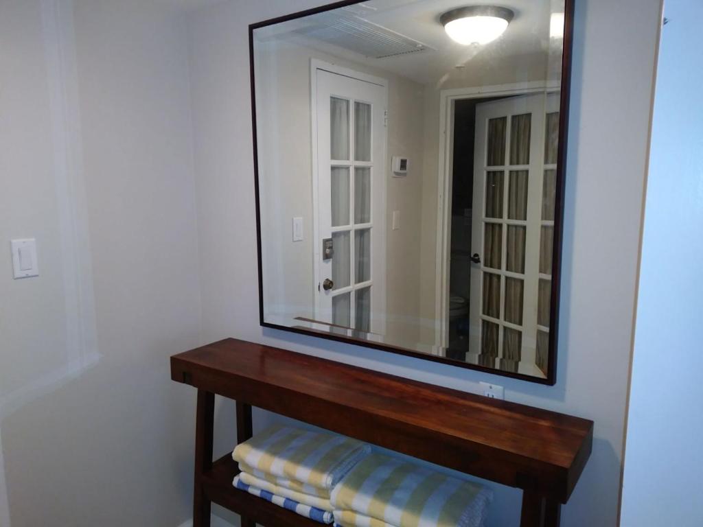 Beachfront Suites - image 3