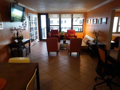 Beachfront Suites - image 5