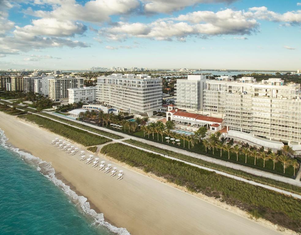 Four Seasons Hotel at The Surf Club - main image