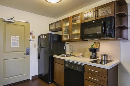 Candlewood Suites - Pensacola - University Area an IHG Hotel - image 3