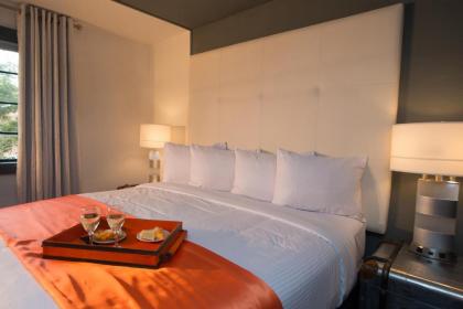 Avalon Hotel Downtown St. Petersburg - image 3