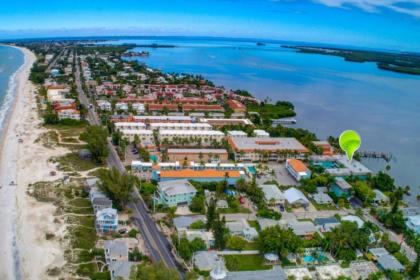 The Anna Maria Island Beach Palms 2B