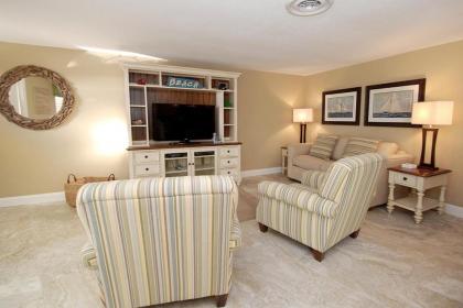 The Anna Maria Island Beach Breeze - image 2