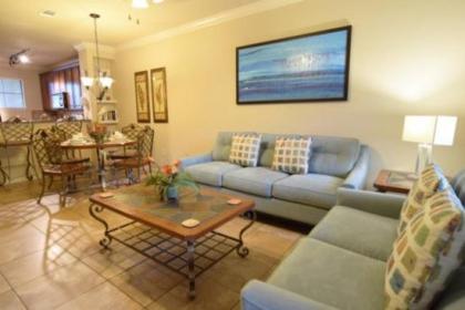 Spacious 2 Bed 2 Bath Condo In Bella Piazza Resort