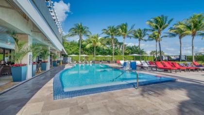 miami Beachfront Hotel Studio with Balcony miami Beach