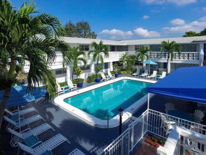 may Dee Suites in Florida Hollywood Florida