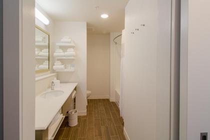 Hampton Inn Crestview South I-10 Fl - image 4