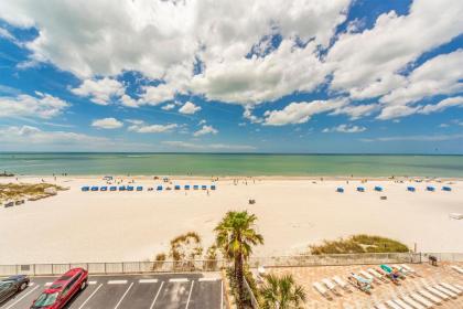412 Beach Place Condo
