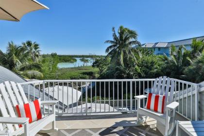 HAKUNA mAtAtA Sanibel Florida
