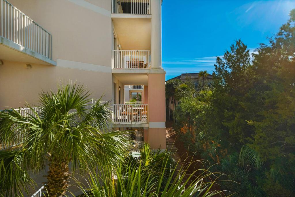 Inn at Blue Mountain 223 by RealJoy Vacations - image 4
