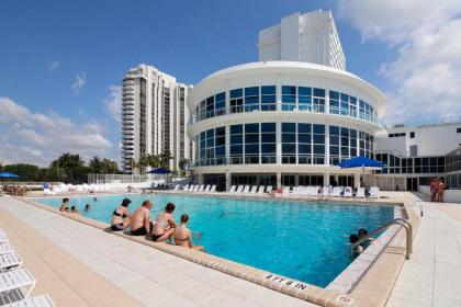 Castle Beach: Coral Condo