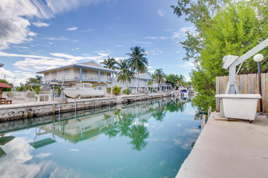 Paradise on Patricia Lane - main image
