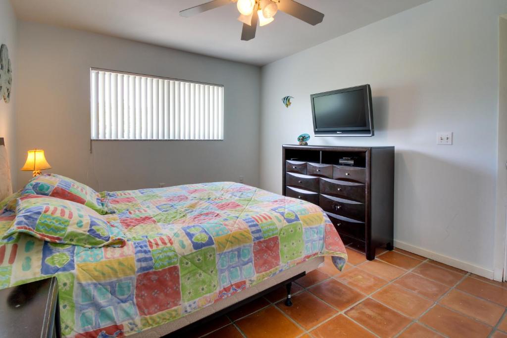 Paradise on Patricia Lane - image 2