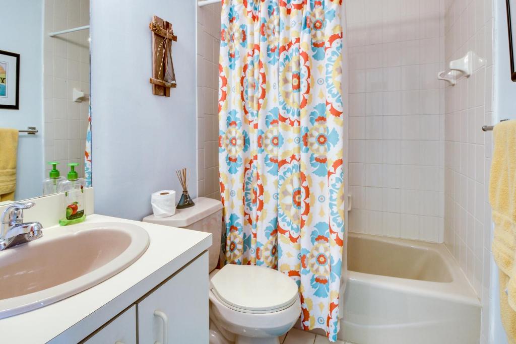 Paradise on Patricia Lane - image 4