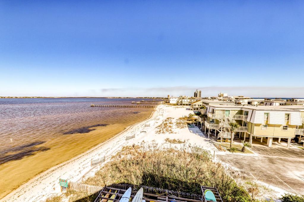 Bayview Beach Escape - main image
