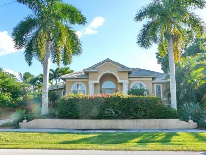 690 Pelican Court marco Island Florida