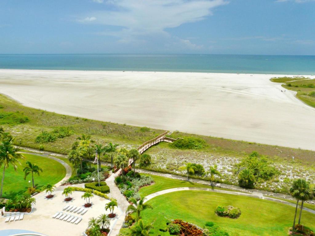 South Seas Tower 2-1205 - main image