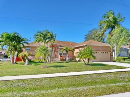 264 Castaways Street marco Island