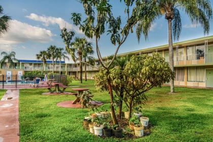 Motel 6-Vero Beach FL - image 4