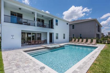Vibrant Elite Home with theater Room near Disney   7603m Kissimmee