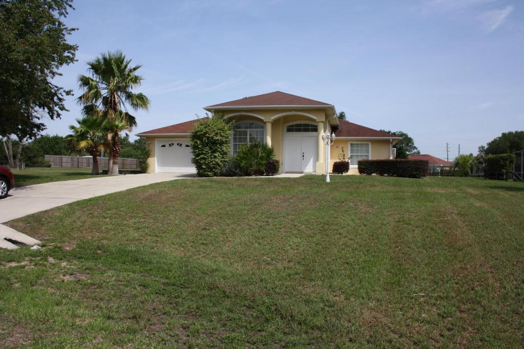 Golf Course Resort Luxury Villa - main image