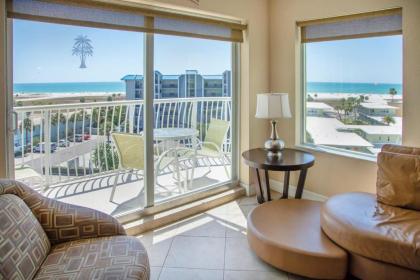 Crystal Palms Beach Resort   No Resort Fees Florida