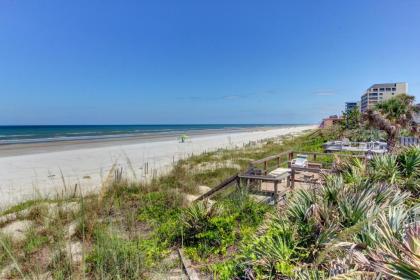 Sea Wood Coastal Hide Away - image 2