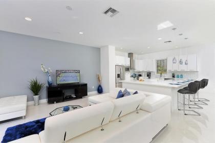 1387 N Ocean Townhouse