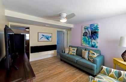 Sea View Inn - image 5