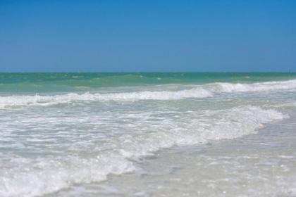 Fanta-Sea on the Beach 53 by Beachside Management - image 4