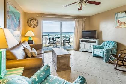 Pelican Isle Condominiums Florida