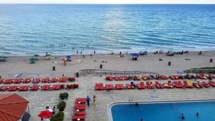 Oceanfront with balcony Sunny Isles - SPECTACULAR!
