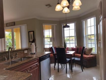 My Florida Lake House - image 2