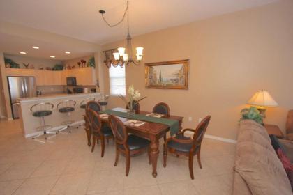200 Harborview Grande - image 2