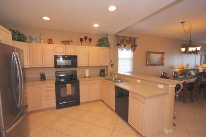 200 Harborview Grande - image 4