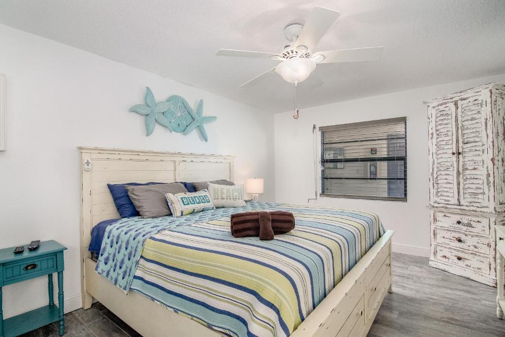 Sea Oats Condos - image 4