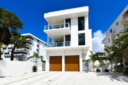 the Lookout by Beachside management Siesta Key