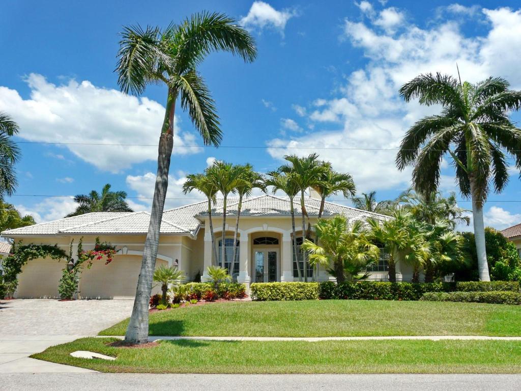 931 Hyacinth Court - main image