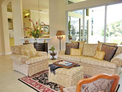931 Hyacinth Court - image 3