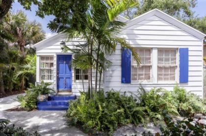 Palm Beach Oasis   3bd3ba   Private Pool  Parking